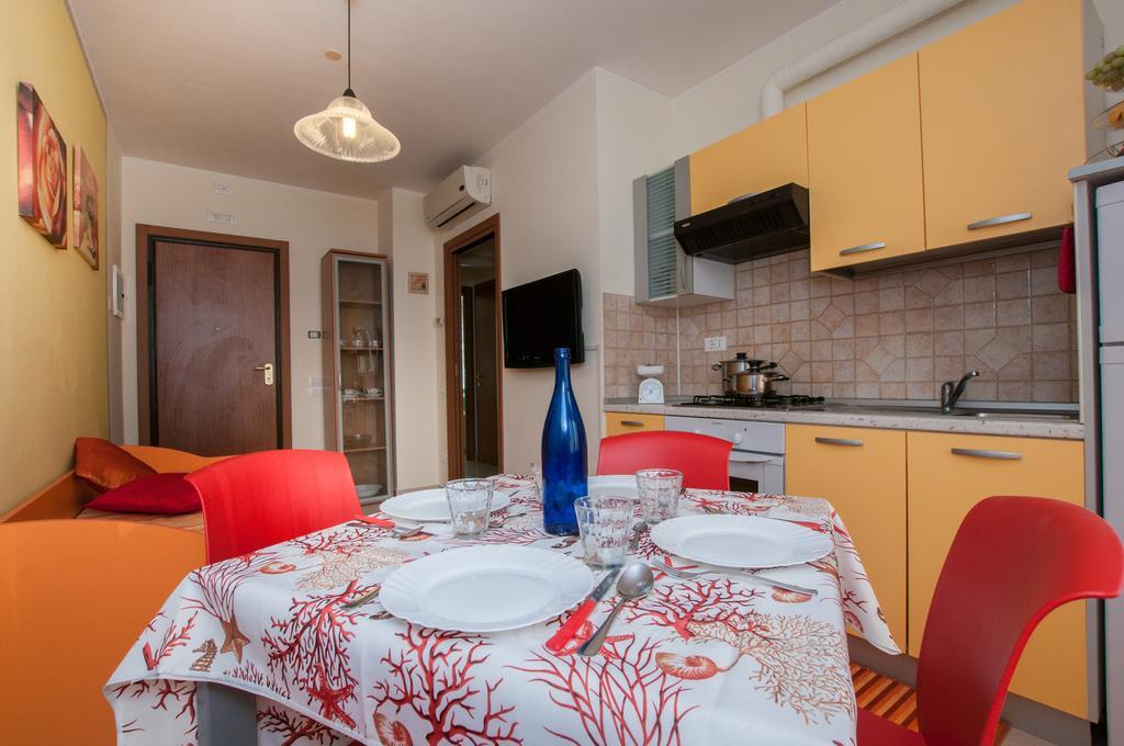 Residence Blu Marine Rimini Extérieur photo